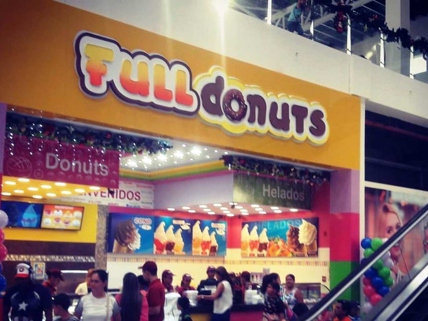 Full Donuts (Santiago)