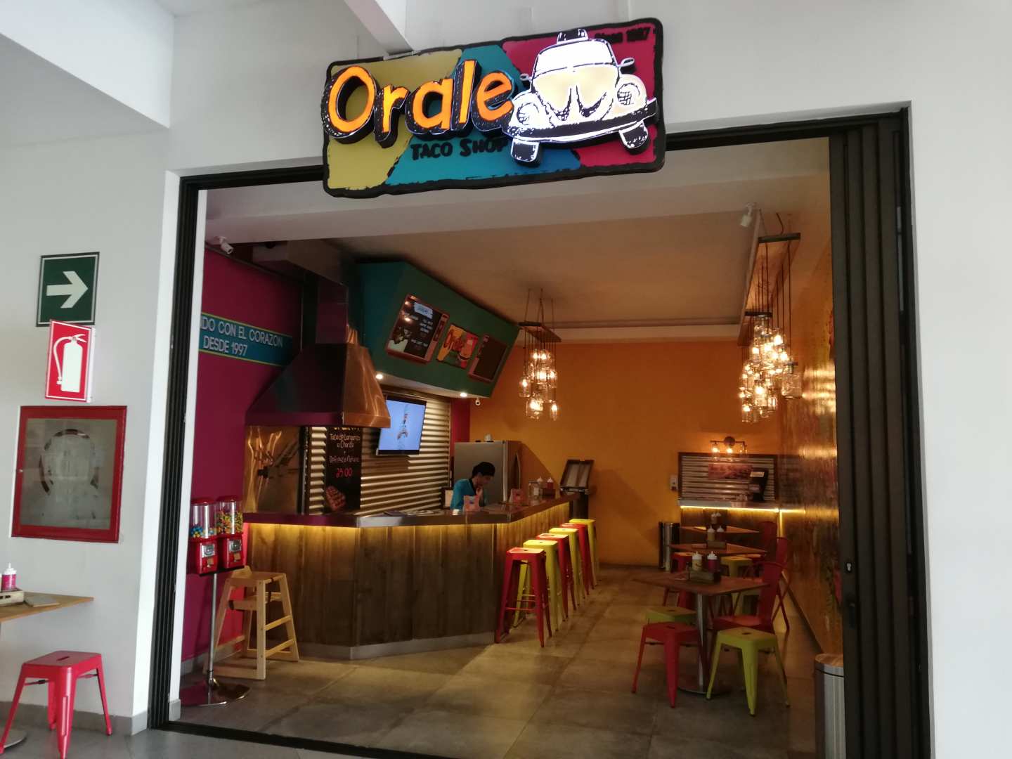Orale Taco Shop (Deco City)