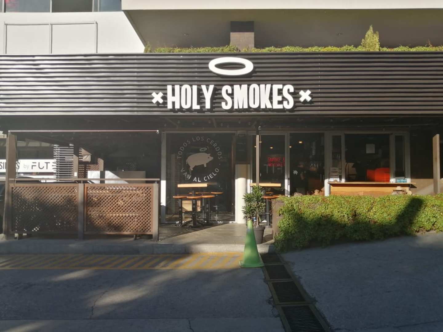 Holy Smokes (Zona 14)