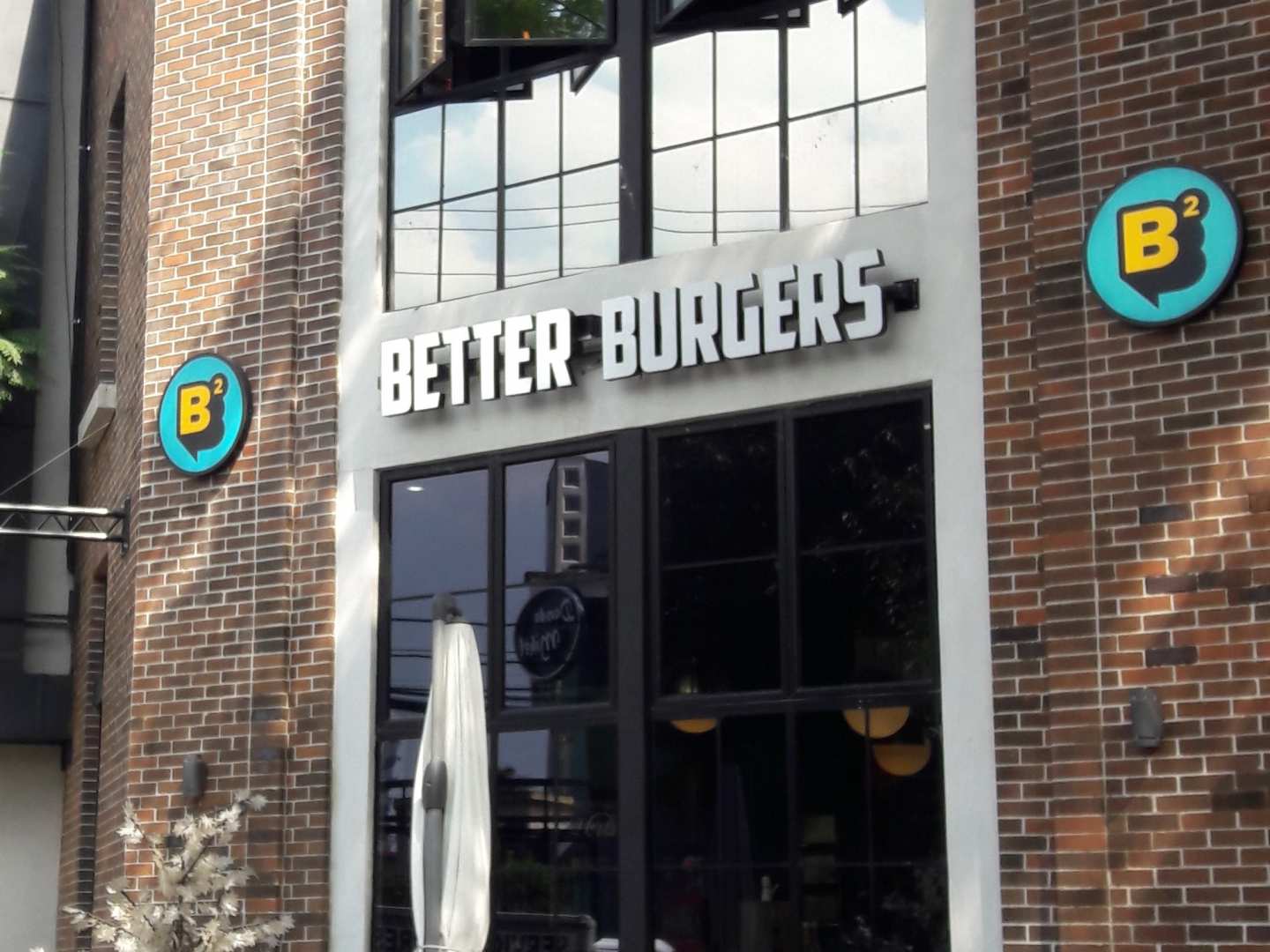 B2 Better Burgers (Zona 10)