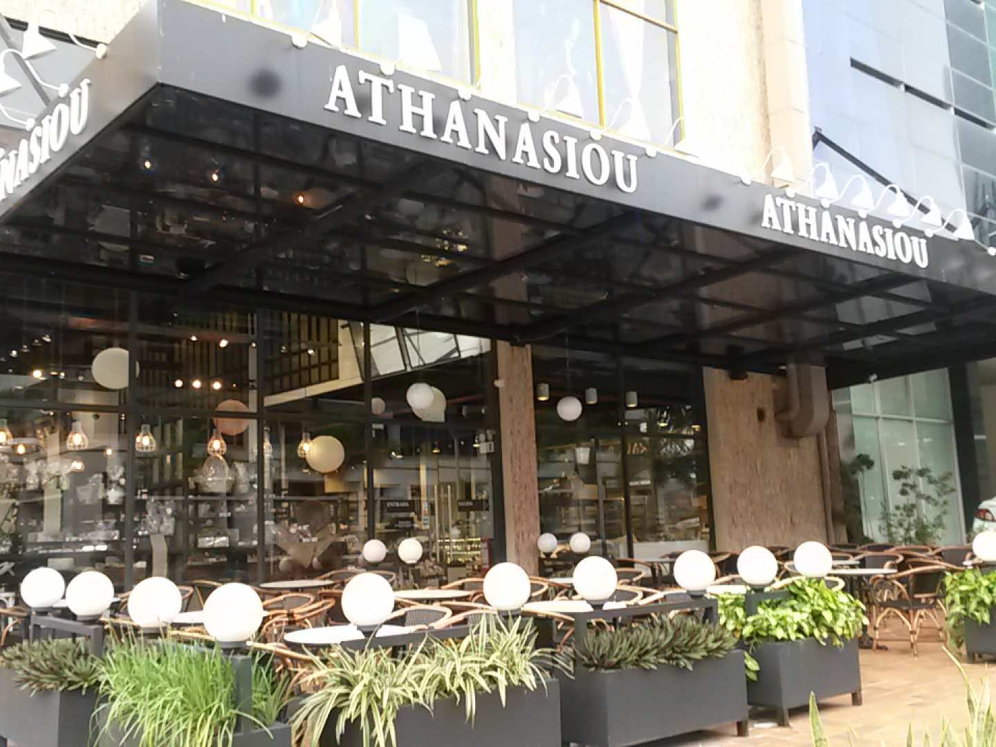 Athanasiou (Costa del Este)