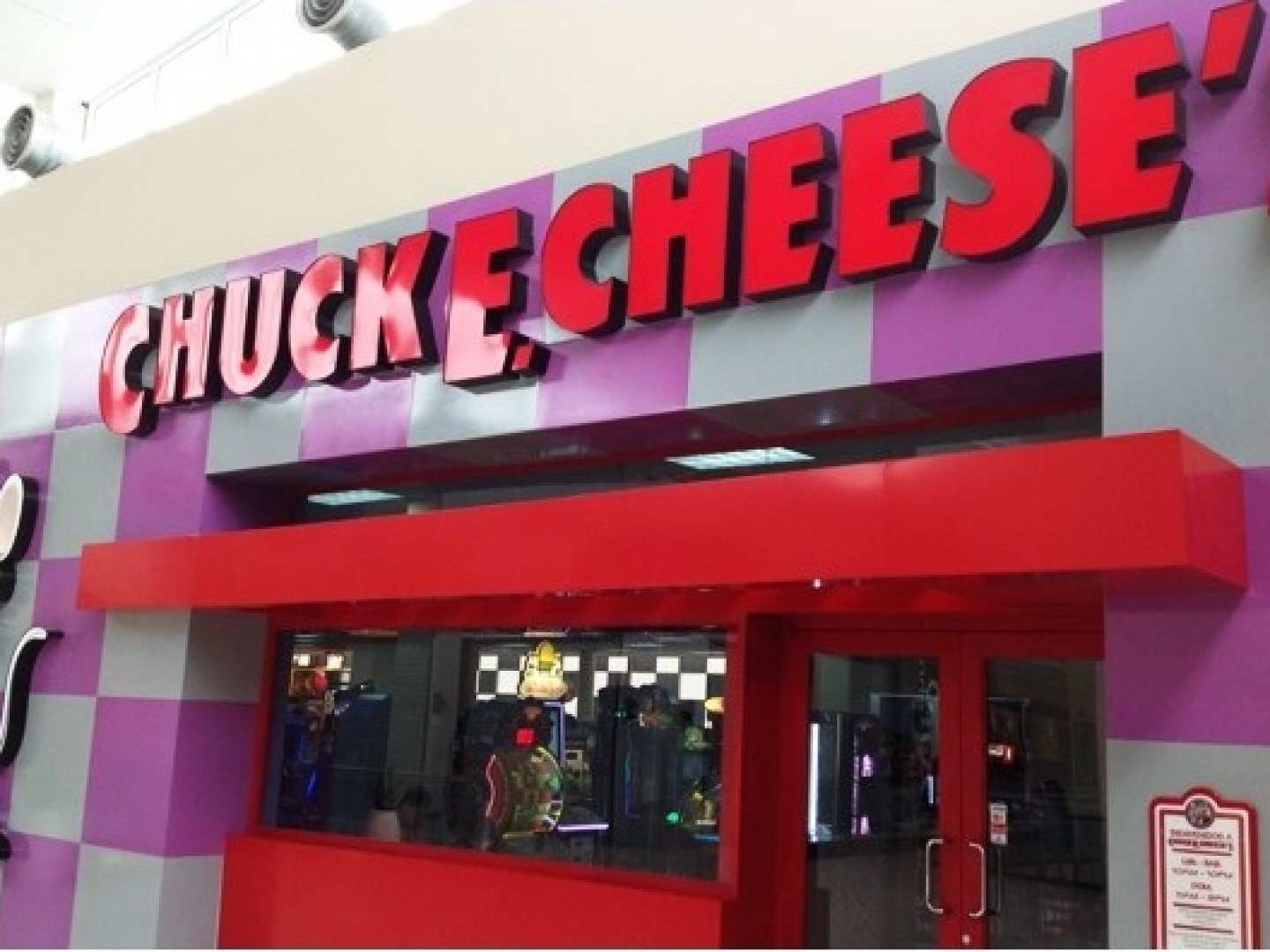 Chuck E Cheese (Multiplaza Mall)