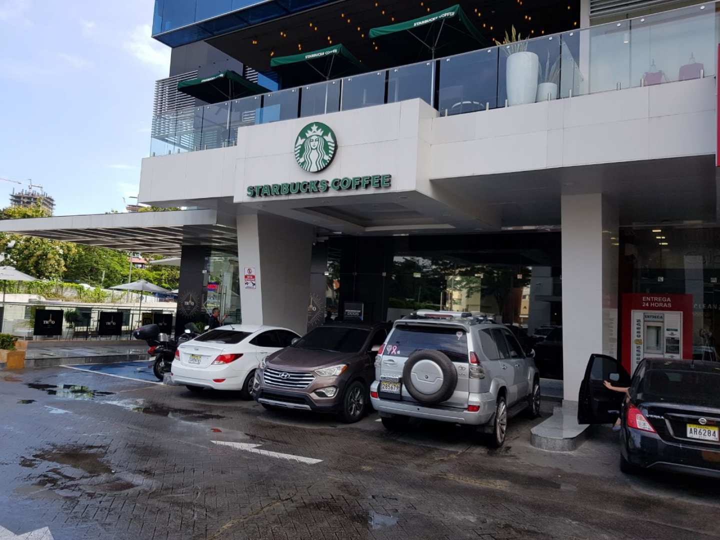 Starbucks (Via Brasil)