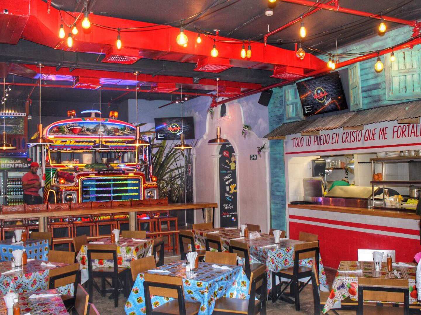 🇵🇦 En la Fonda (Marbella), Panamá Restaurante, Bar Panameña