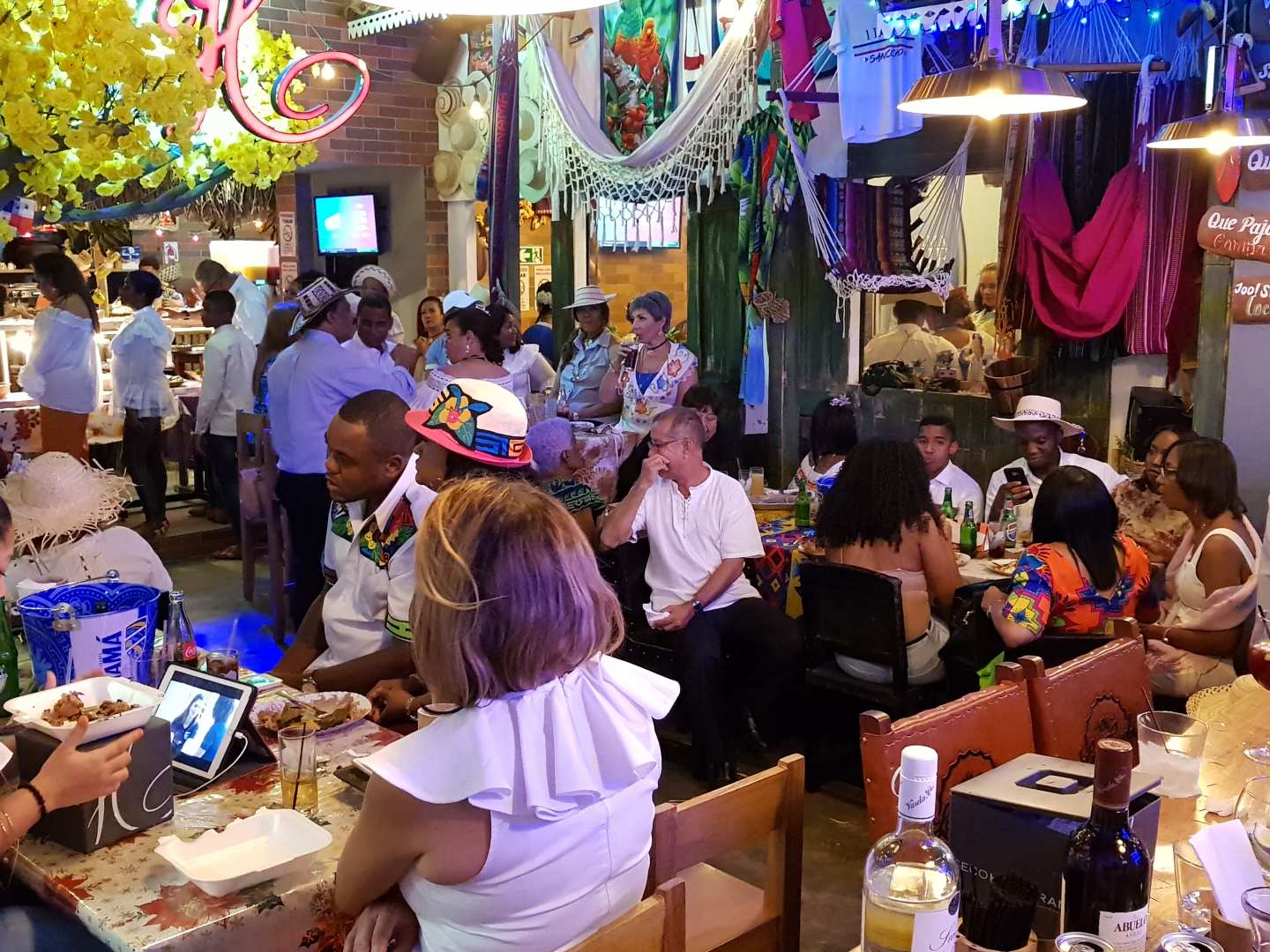 En la Fonda, Panamá Restaurante, Bar Panameña [Degusta]