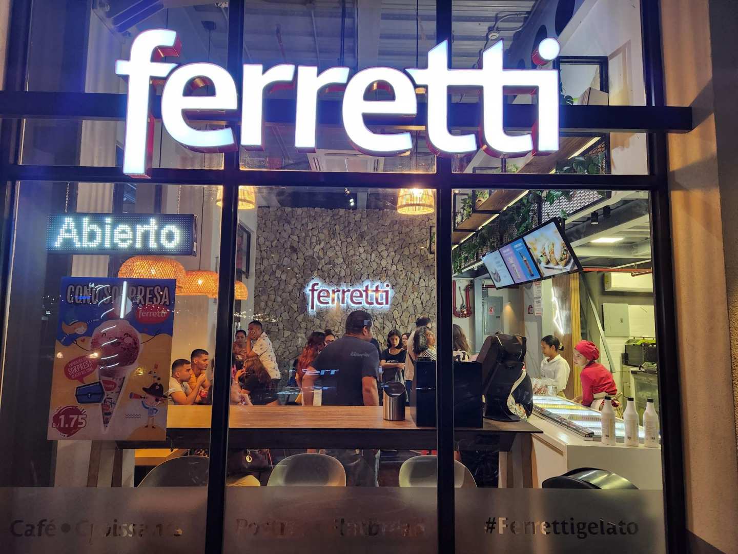 Ferretti (Market Plaza)