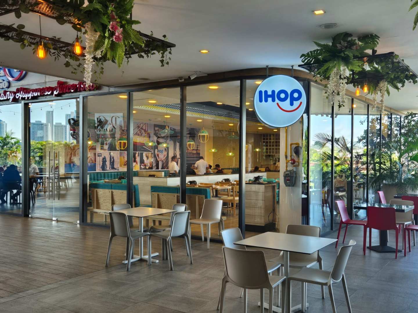 Ihop Fresh & Go (Santa Maria Plaza)