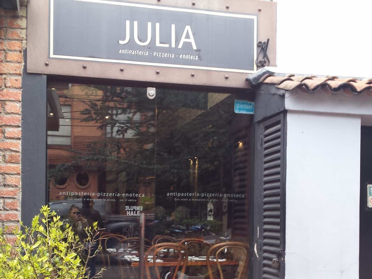 Julia (Zona G)