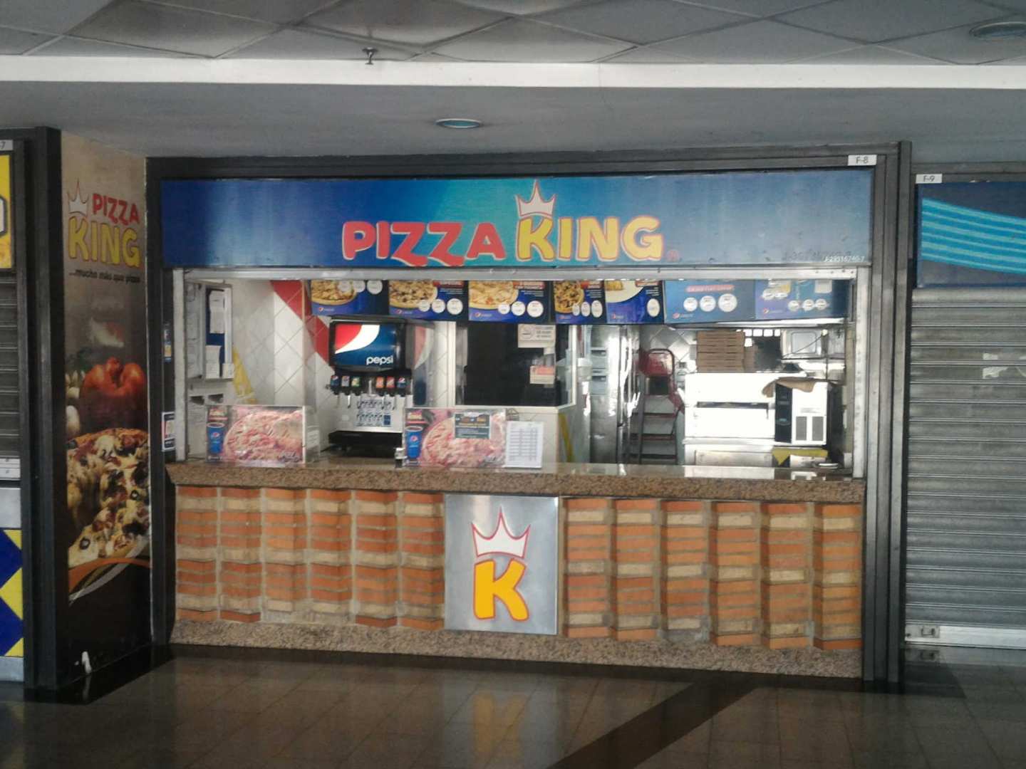 Pizza King (C.C. Multiplaza Paraíso)