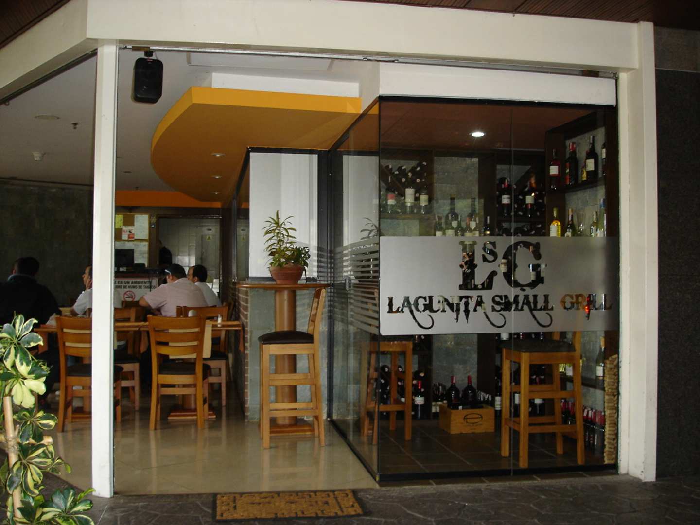 Lagunita Small Grill